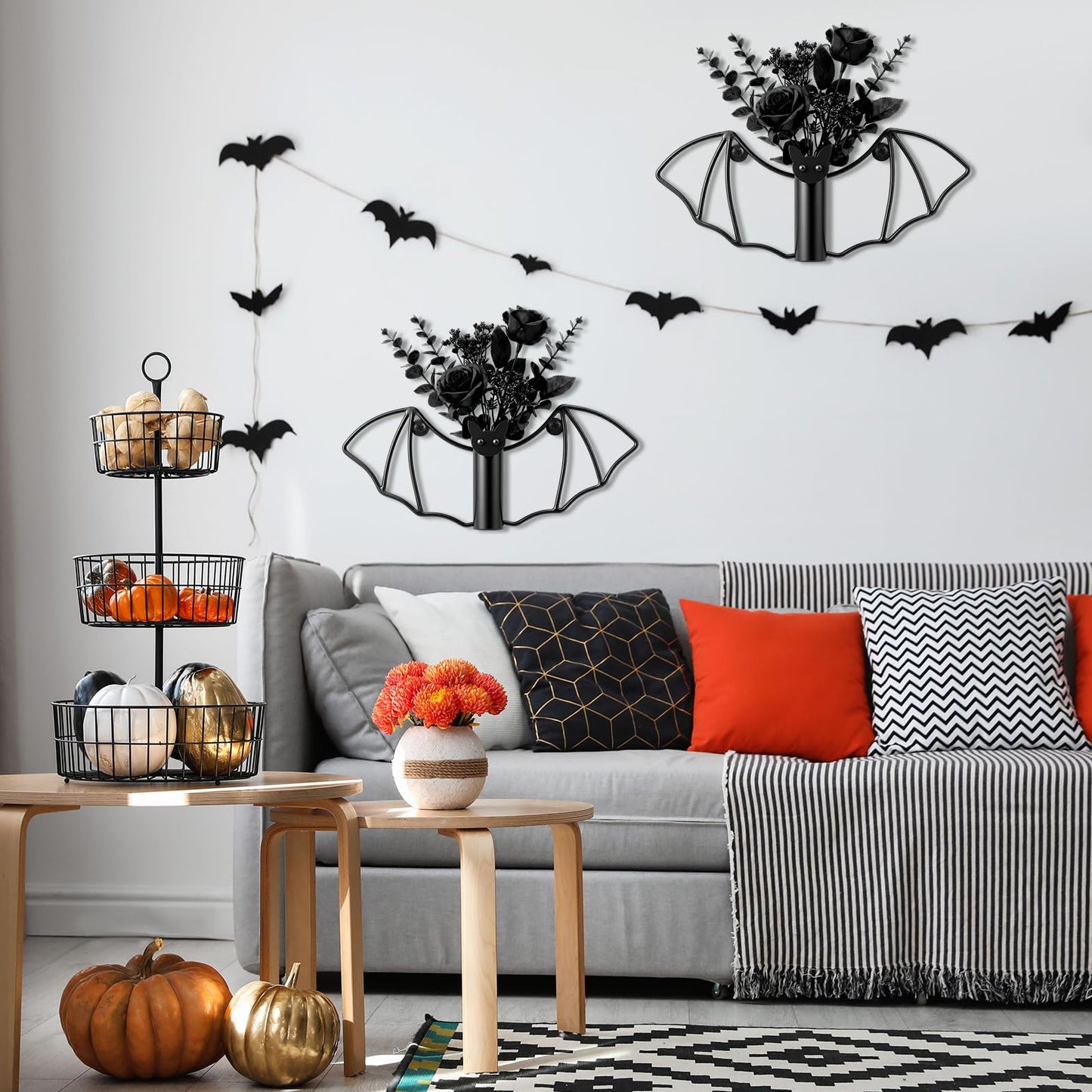 Hushee 2 Pack Gothic Bat Wall Hanging Planter, Gothic Home Decor, Metal Wall Mounted Flower Black Vase Set for Indoor Outdoor Plants Halloween Bat Shape Walls Vase for Dried Flowers Greenery Display