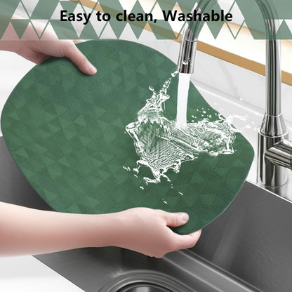 Jovono Upgraded 15" Round Placemats Set of 8, Waterproof & Oil-Proof, Non-Slip Reversible Washable Big Table Mats, Spill-Proof for Kids Families, Restaurant, Hotel, Kitchen, Indoor, Green