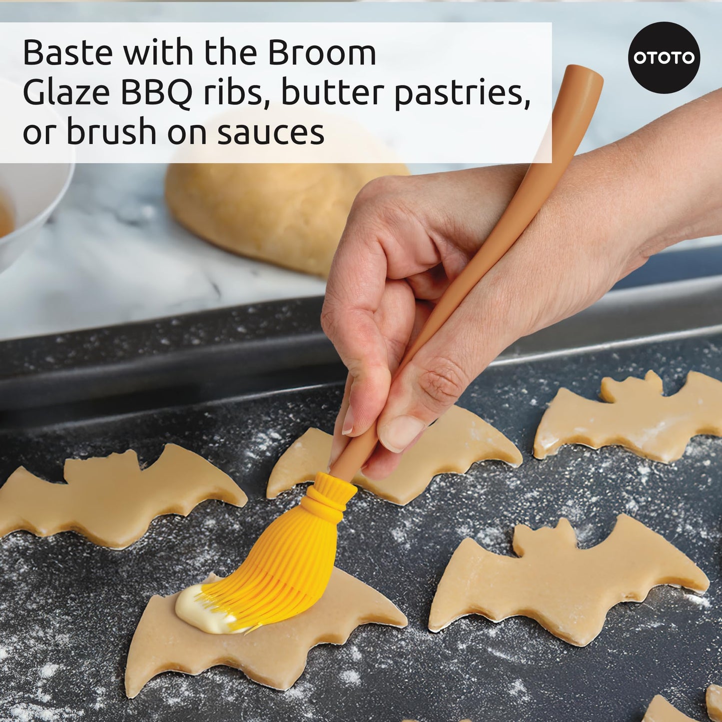 OTOTO Jar Spatula and Pastry Brush - Silicone Heat Resistant and Basting Brush, Cooking and Baking Spatula, Spooky Witchy Gifts, Gothic Kitchen Halloween Gifts, Unique Kitchen Gadgets (Witchin)