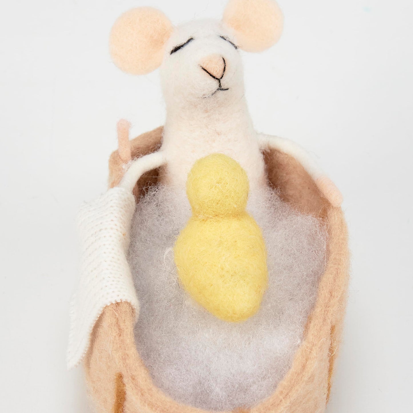 Primitives by Kathy Bathtub Mouse Collectible Felt Critter, 3.5-inch, Relaxing in Bathtub with Ducky, Coordinate with Our Other Bathroom Inspired Critters, Cute Everyday Home Accent or Gift