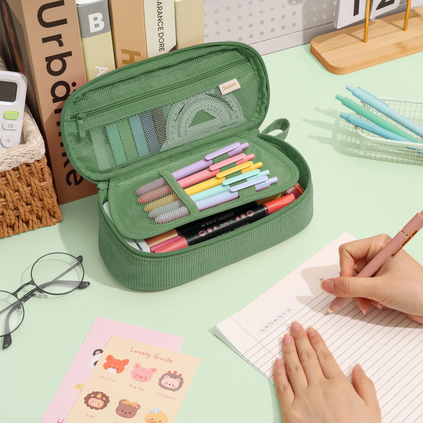SUNEE Cute Pencil Case, Large Capacity Pencil Pouch, Soft Corduroy Pencil Bag, Big Storage Pen Organizer for Stationery, Aesthetic Zipper Pencil Box, Back to School Supplies for Teen Girls Boys, Green