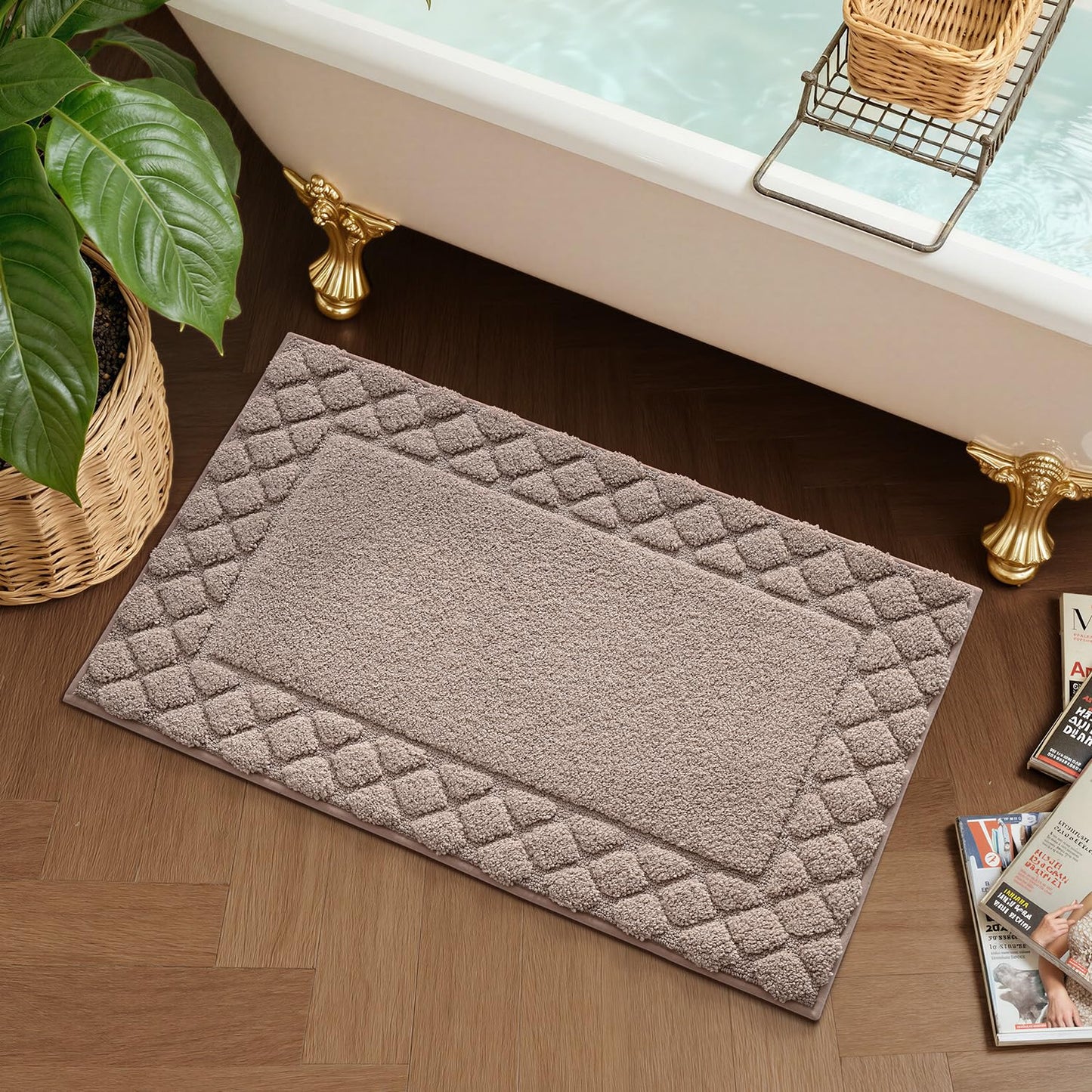 LUMI Bathroom Rugs, Ultra Soft Absorbent Bath Mat for Shower, Non Slip Washable Bath Rugs with Rubber Backing, Microfiber Plush Quick Dry Floor Mat for Bathtub, Floor, Brown, 24x36