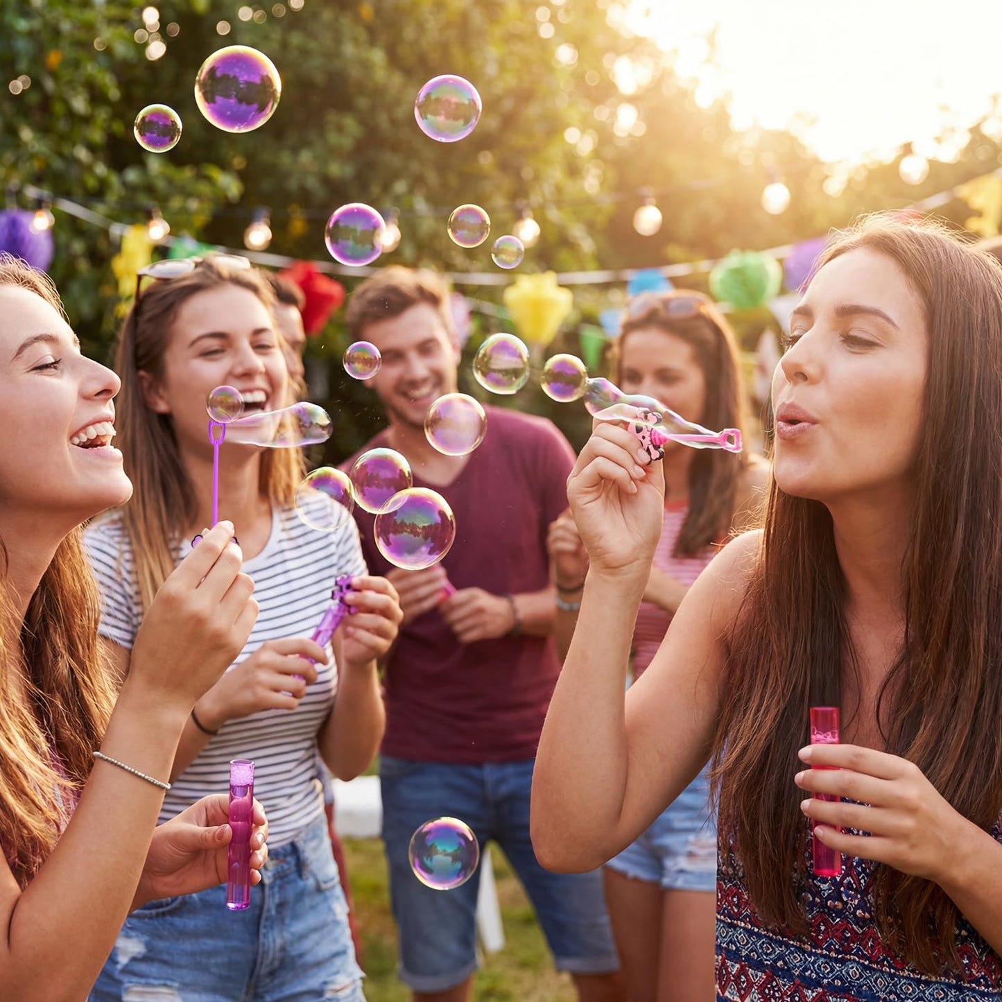 RoundFunny 24 Pcs Skull Mini Bubble Wands Skeleton Theme Party Supplies Favors Decorations Kawaii Cartoon Pink Purple Bubbles Sticks Wands for Birthday Party Goodie Gift Bag Outdoor Activity