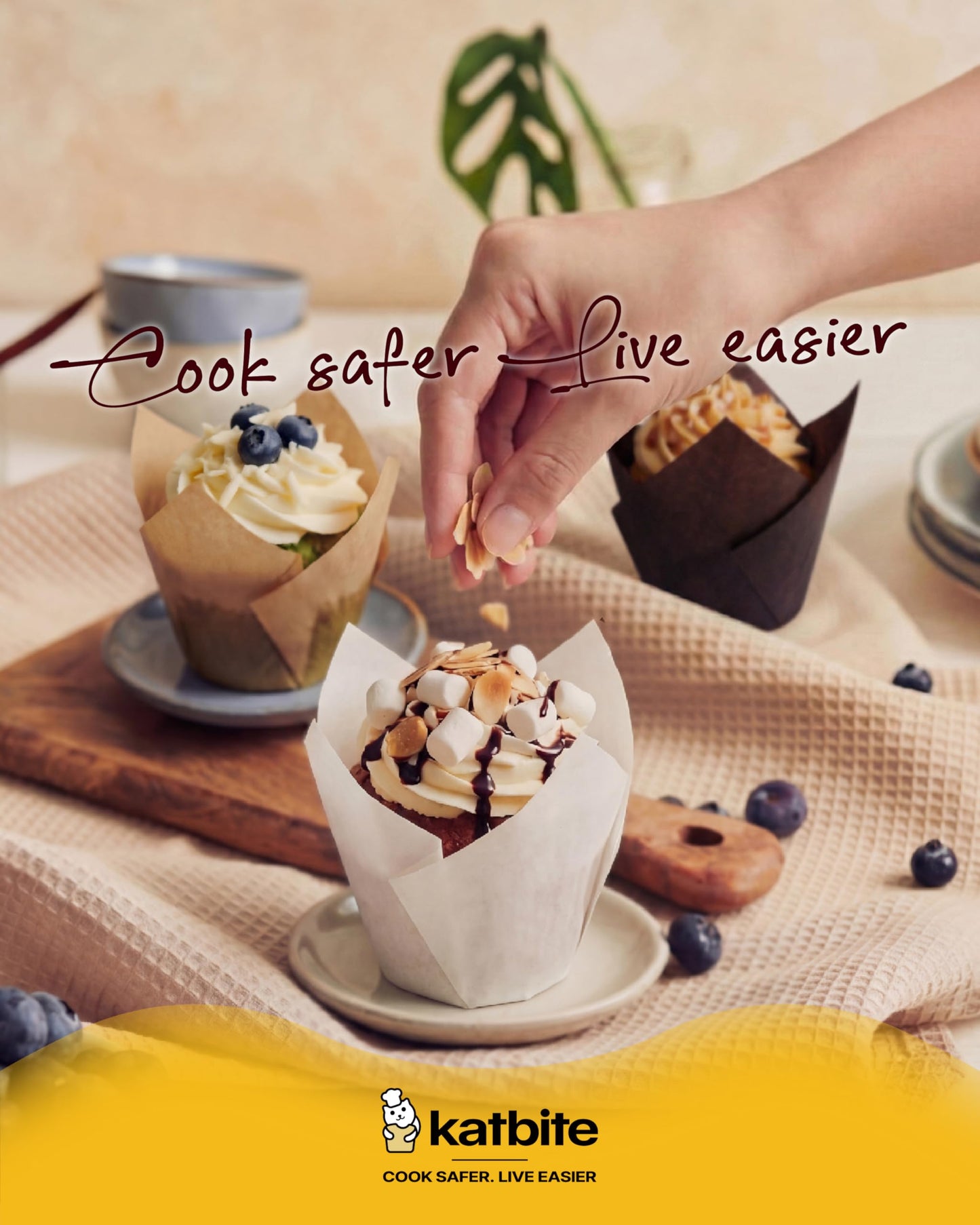Katbite Tulip Cupcake Liners Holders 200PCS, Muffin Baking Cups, Cupcake Wrapper for Party, Wedding, Birthday, Christmas