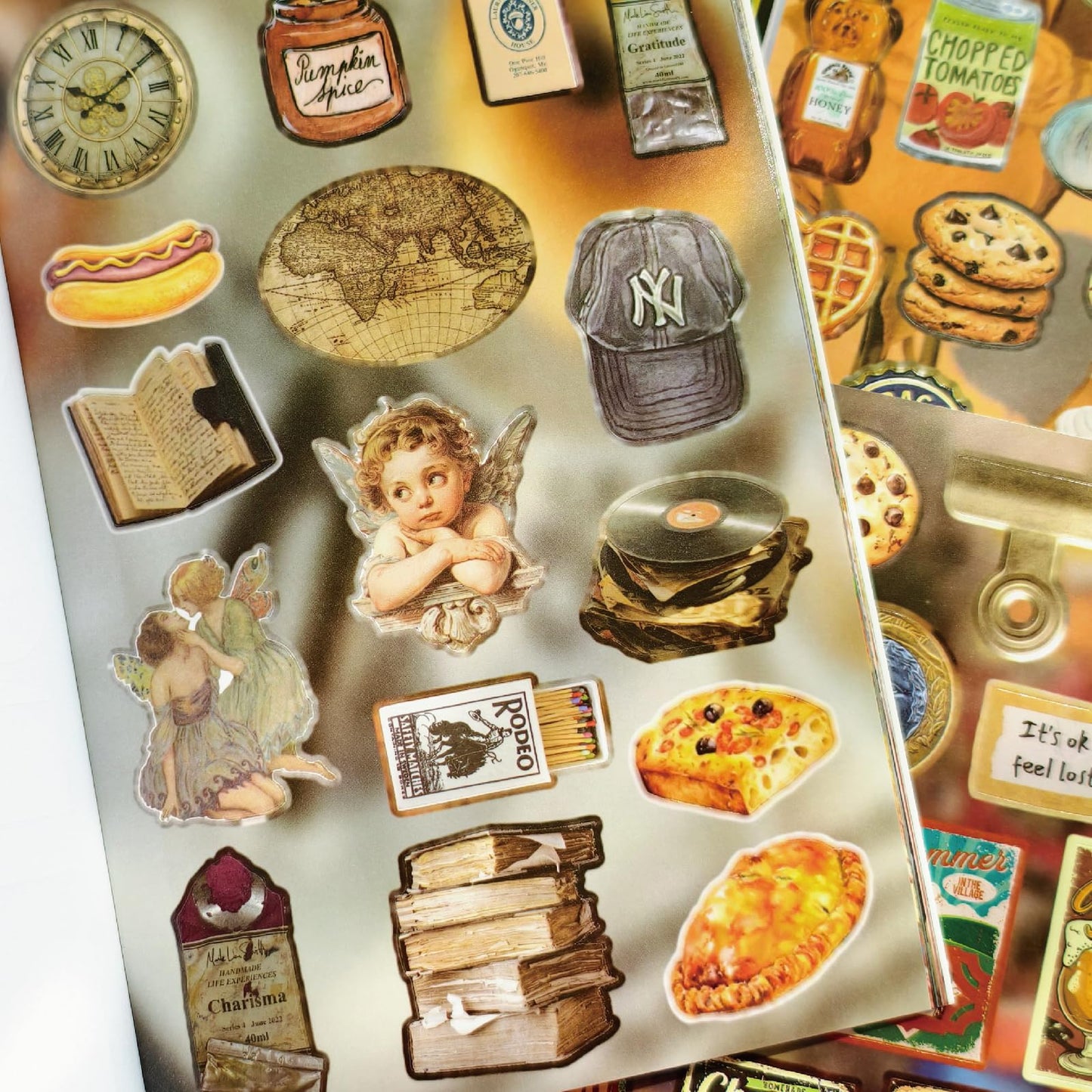 PRSTINCOL Vintage Sticker Book with 30 Pages of Ephemera Stickers, Aesthetic Junk Journaling Supplies for Scrapbooking Adults, 8.3 by 5.5 Inches, Over 550 Pieces