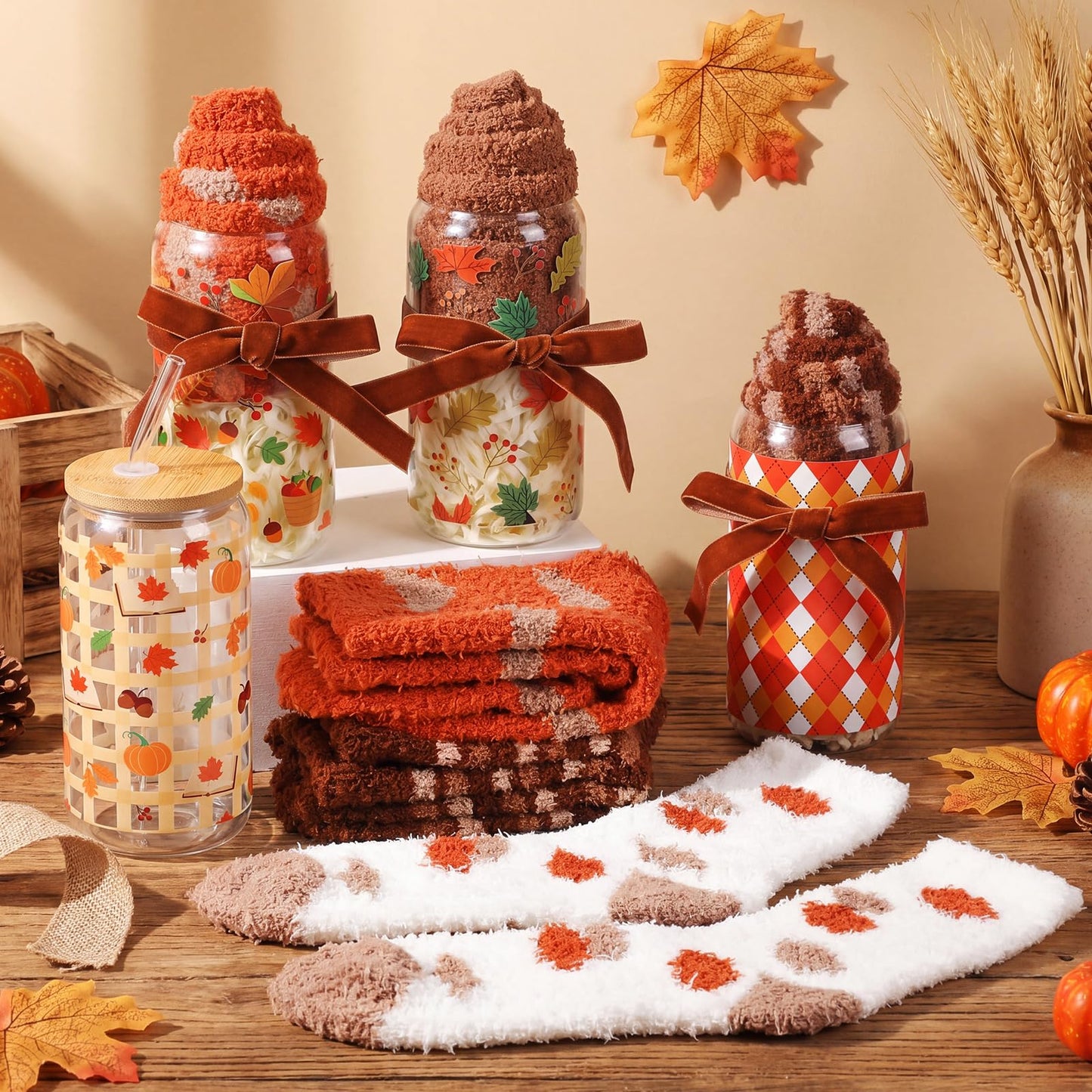 Domensi 6 Sets Fall Gifts Bulk Thanksgiving Appreciation Gift 16oz Autumn Glass Cup with Lid and Straw Plush Socks Raffia Halloween Basket for Women Coworker Friends Employee