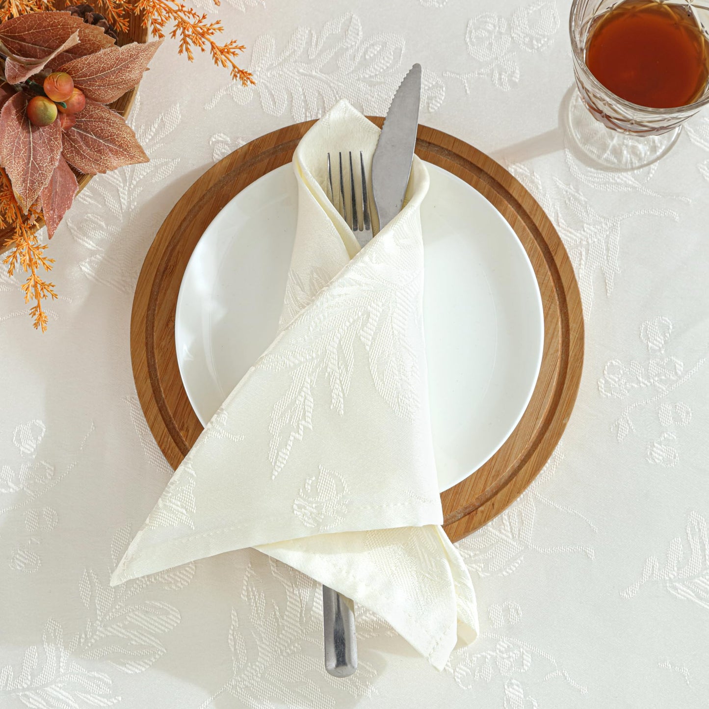 Elrene Home Fashions Elegant Woven Leaves Jacquard Damask Cloth Napkin Set, 17" x 17", Pack of 8, Ivory