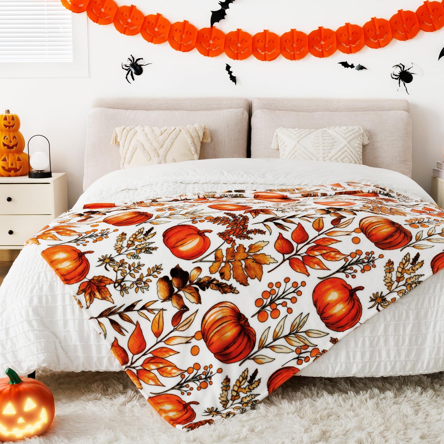 ROMROL Halloween Throw Blanket, Fall Throw Blankets, Fuzzy Fluffy Cozy Soft Throws, Pumpkin Leaves, Fleece Flannel Plush Blanket Halloween Fall Decor for Couch Bed Sofa (50" x 60")