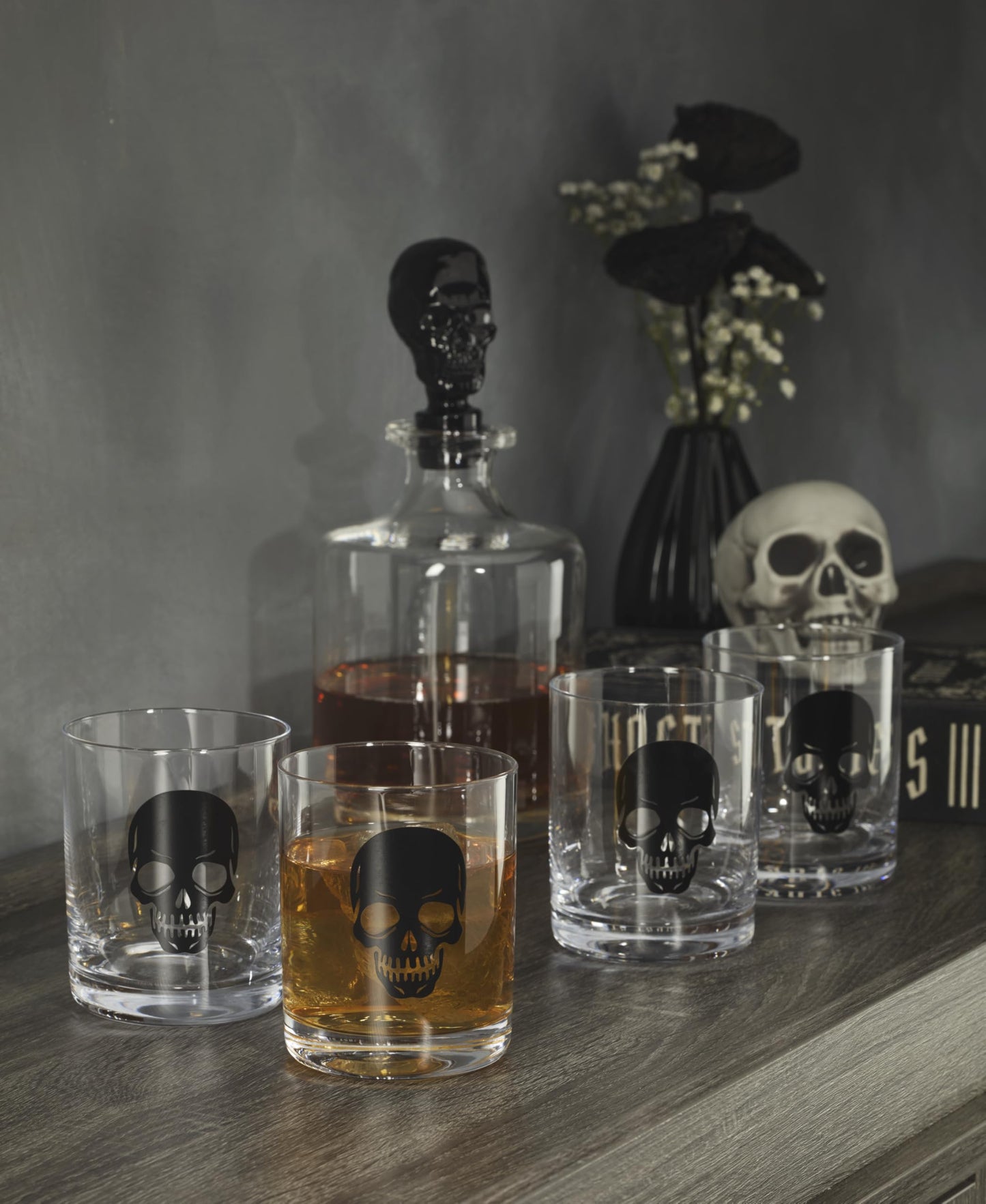 Oneida Barware, 5-Piece Skeleton Whiskey Set, 4 Drinking Glasses & 1 Decanter, Dishwasher Safe, Halloween Decor Indoor, Halloween Table Decorations for Party, Skeleton Themed (4 Glasses, 1 Decanter)