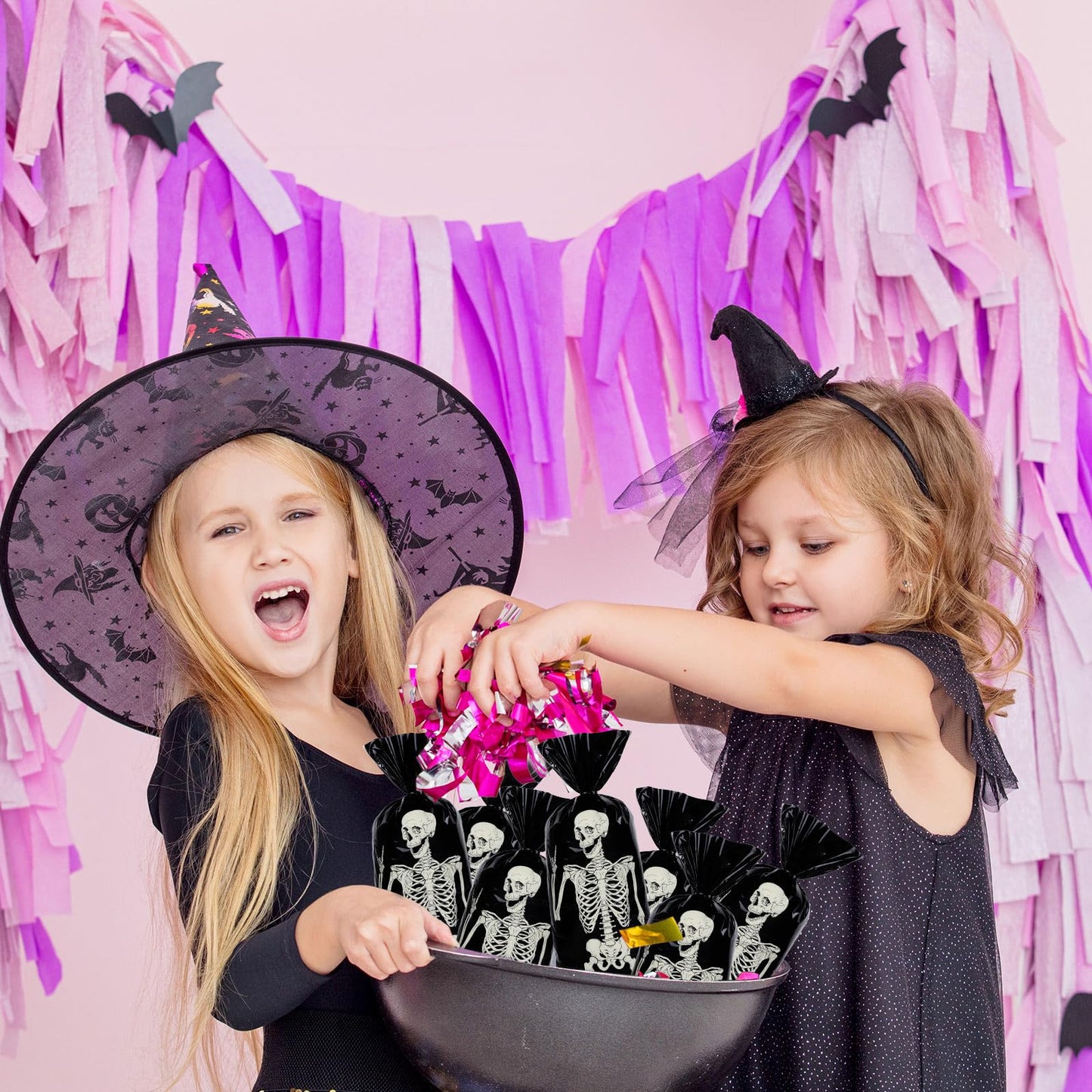 Whaline 150 Pcs Halloween Cellophane Gift Bags with 200 Pcs Twist Ties Funny Skeleton Party Favor Bags Candy Goodie Treat Bags for Trick or Treat Birthday Party Supplies