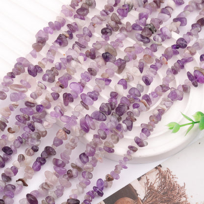 200pcs Natural Irregular Chip Stone Beads 5-8mm Pre-Drilled 30-inch Strand Semi-Precious Healing Crystal Beads for DIY Jewelry Making Bracelet Chakra Crafts Amethyst