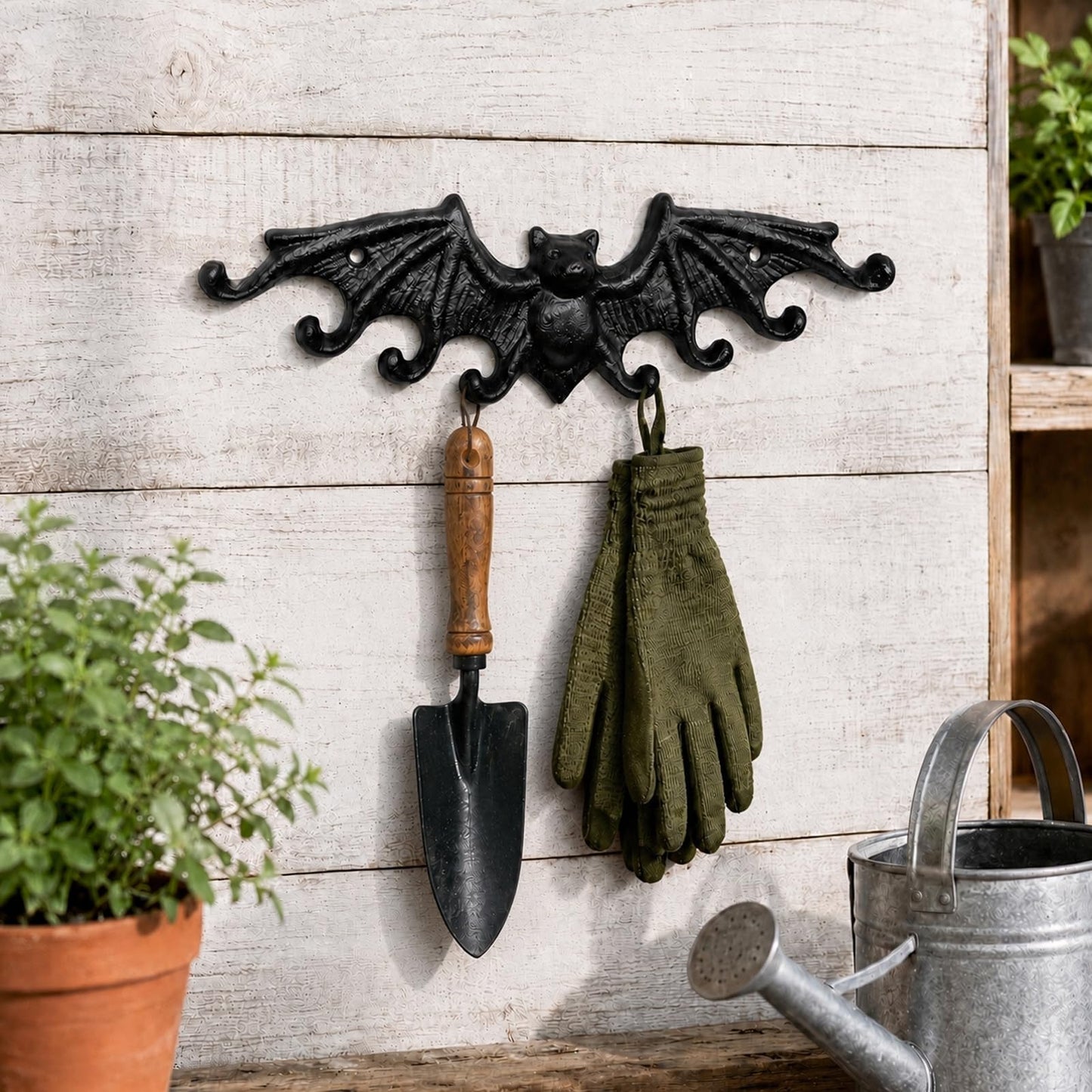 Hallocool Gothic Bat Wall Hooks Rustic Black Cast Iron Bat Key Hooks with Wings Decorative Bat Hooks for Hanging Keys, Dog Leash, Key Bag, Bracelet, Umbrella, Towel