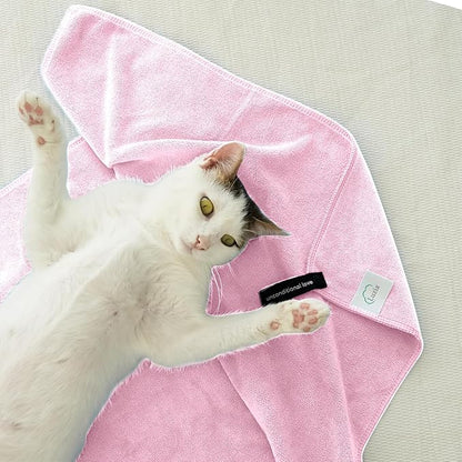 Luzia Unconditional Love | Premium Pet Drying Towel | Ultra Absorbent and Soft Microfiber Towel for Dogs and Cats (Pink) XL