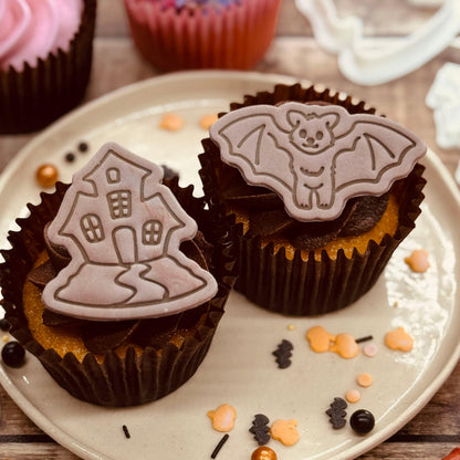 BAKERLOGY Spooky Night Mini Cookie Cutter & Stamp Set (Haunted House & Flying Bat Designs) – Cute Halloween Fondant Embossing Stamp Cutters for Creepy Baking, Cupcake Toppers & Party Treats