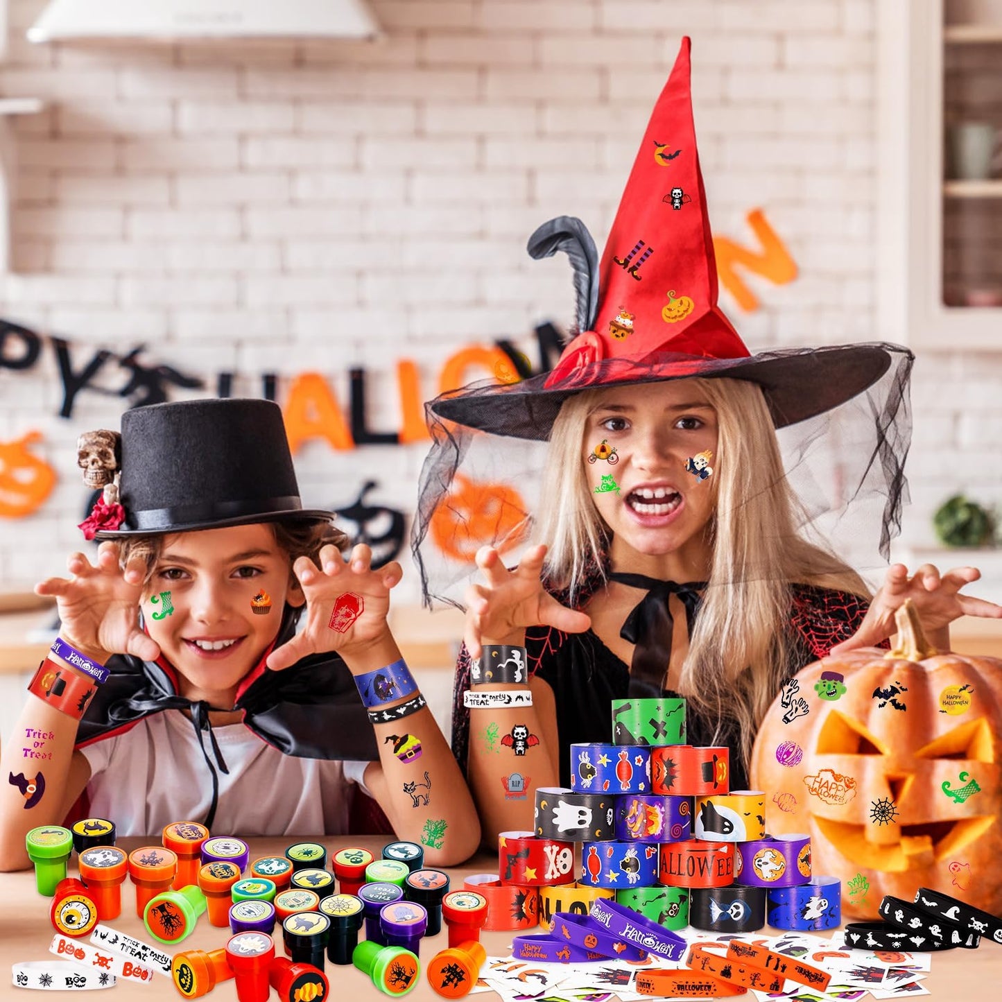 Thuodo Halloween Party Favors for Kids Toys 264pcs Halloween Prizes Bulk for Kids, Goody Bag Fillers including Stamper Tattoos Slap Bracelets Rubber Bracelets Treats Non Candy Party Supplies