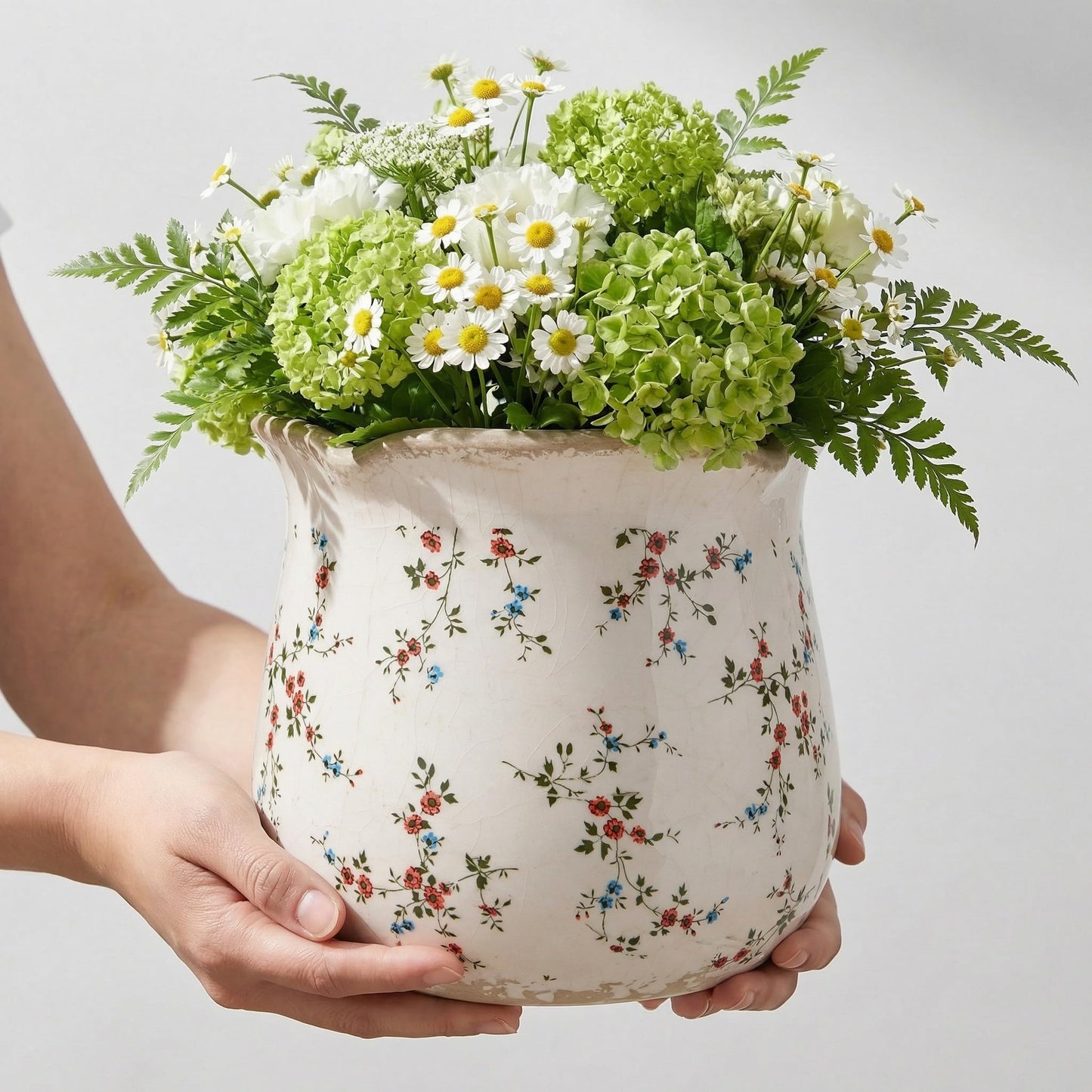 behen bahen Vintage Ceramic Planter Pot with Drainage Holes, Green Floral Design, 6.11 Inch, Distressed Tuscan Style, Indoor Plant Pot and Vase (Small Red Blooms)
