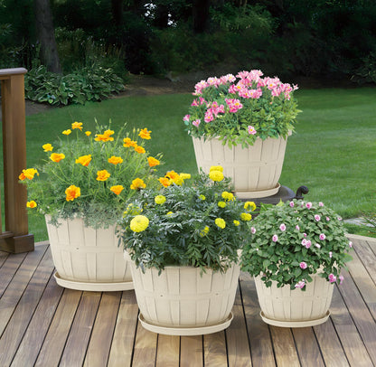 Quarut 10 inch Plastic Flower Pots for Indoor Plants，4 Pack Large Outdoor Planter Pot with Drainage Holes & Saucers，Imitation Wine Barrel Design，for Indoor Outdoor Garden Plants（White）