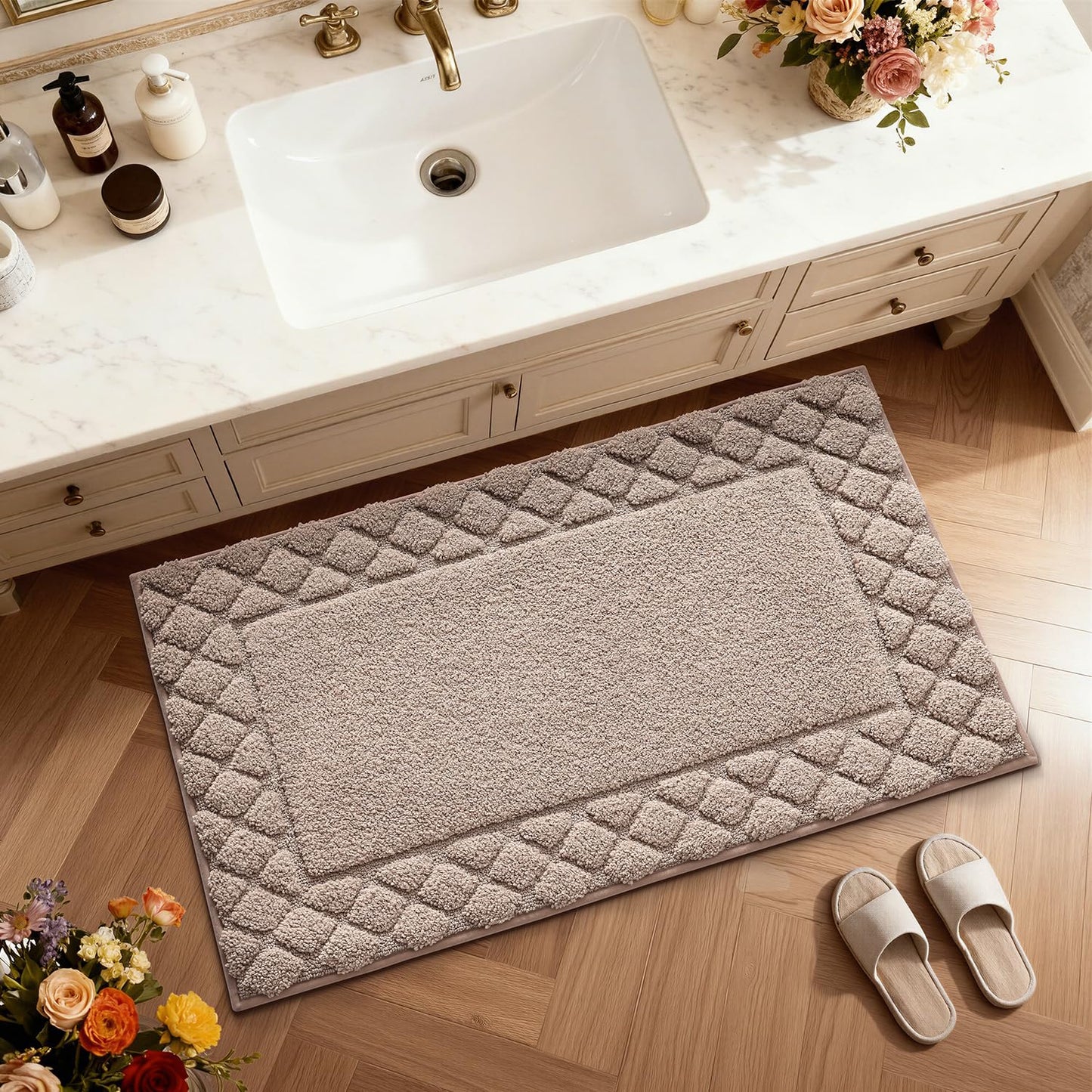 LUMI Bathroom Rugs, Ultra Soft Absorbent Bath Mat for Shower, Non Slip Washable Bath Rugs with Rubber Backing, Microfiber Plush Quick Dry Floor Mat for Bathtub, Floor, Brown, 24x36