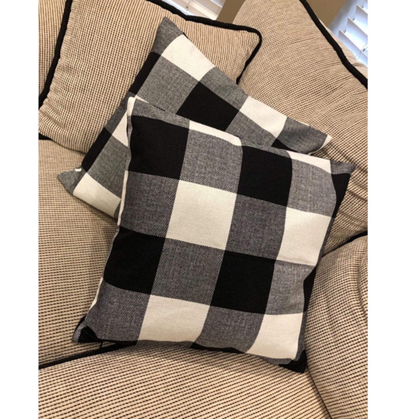 VAKADO Outdoor Farmhouse Buffalo Plaids Throw Pillow Covers 18x18 Set of 2 Black White Decorative Classroom Front Porch Classic Decor Retro Boho Cushion Cases Fall Home Rustic Check for Couch Patio