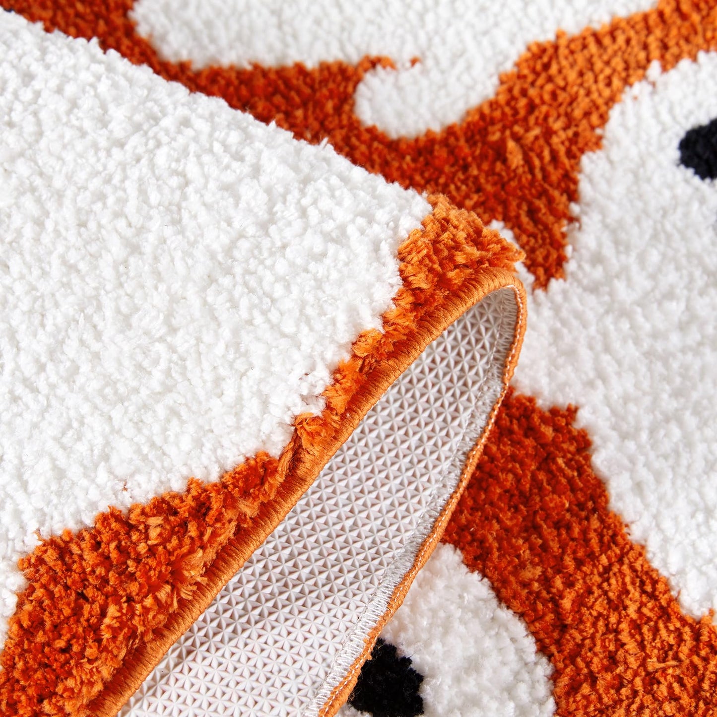 Estmy Cute Orange Ghost Bath Mat Non Slip Machine Washable 16’’x24’’ Spooky Funny Halloween Bath Rug Bathroom Decor, Soft Shaggy Microfiber Scary Spirit Fall Bathroom Shower Floor Mat Absorbent