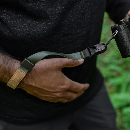 Peak Design Cuff Camera Wrist Strap, Sage, Compatible with DSLR, Compact and Point-and-Shoot Cameras, Low Profile, Quick Release and Connection, 200 lb Capacity, Camera Straps for Photographers