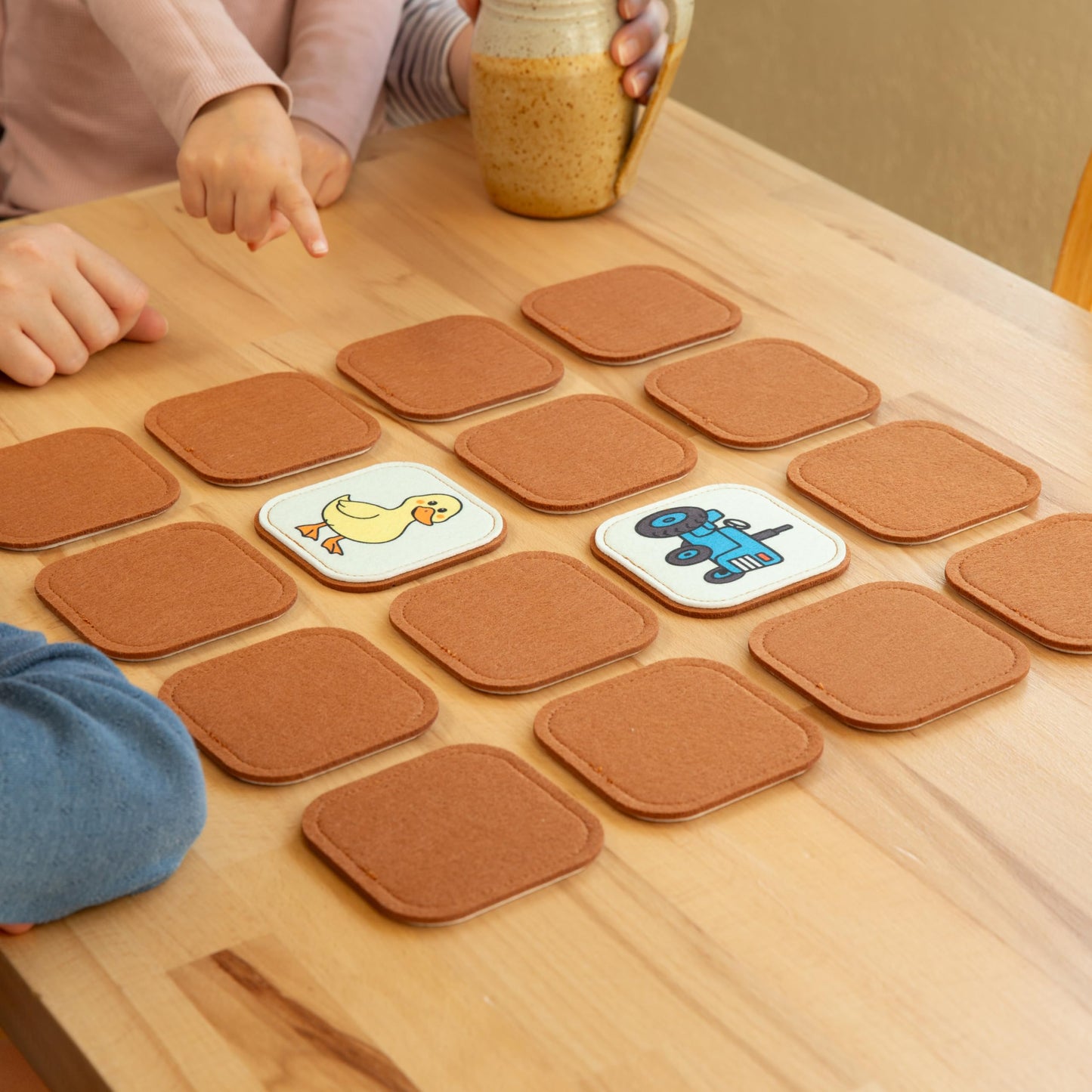 Peapod Play Felt Farm Matching Game for Toddlers – Farm Animal Memory Game & Flash Cards – Soft and Safe for Ages 1+ – Montessori Preschool Learning Activity – Educational Farm Toy for Boys & Girls