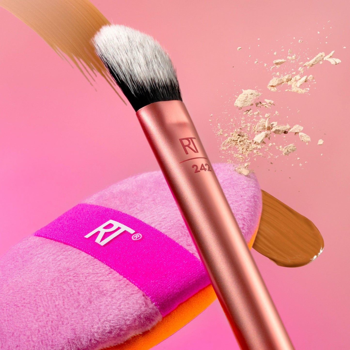 Real Techniques Matte & Merry Ultimate Blending 4 Piece Holiday Gift Set, Foundation Makeup Sponge, Dual-Sided Powder Puff, & 2 Makeup Brushes, Kitten Paw Brush, Stocking Stuffer, Limited Edition