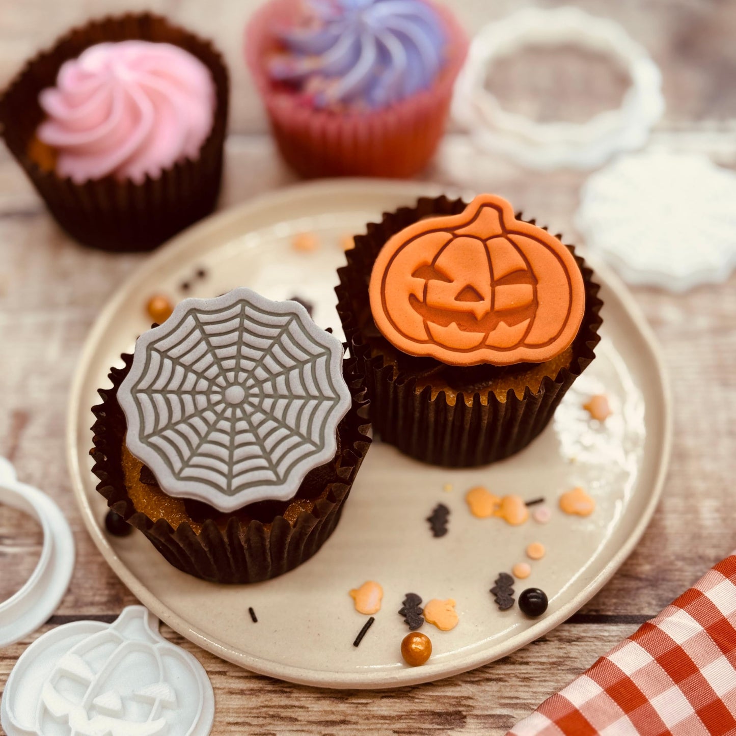 BAKERLOGY Trick-or-Treat Mini Cookie Cutter & Stamp Set (Jack-o’-Lantern Pumpkin & Spiderweb Designs) – Cute Halloween Fondant Embossing Stamp Cutters for Spooky Baking, Cupcake Toppers & Party Treats