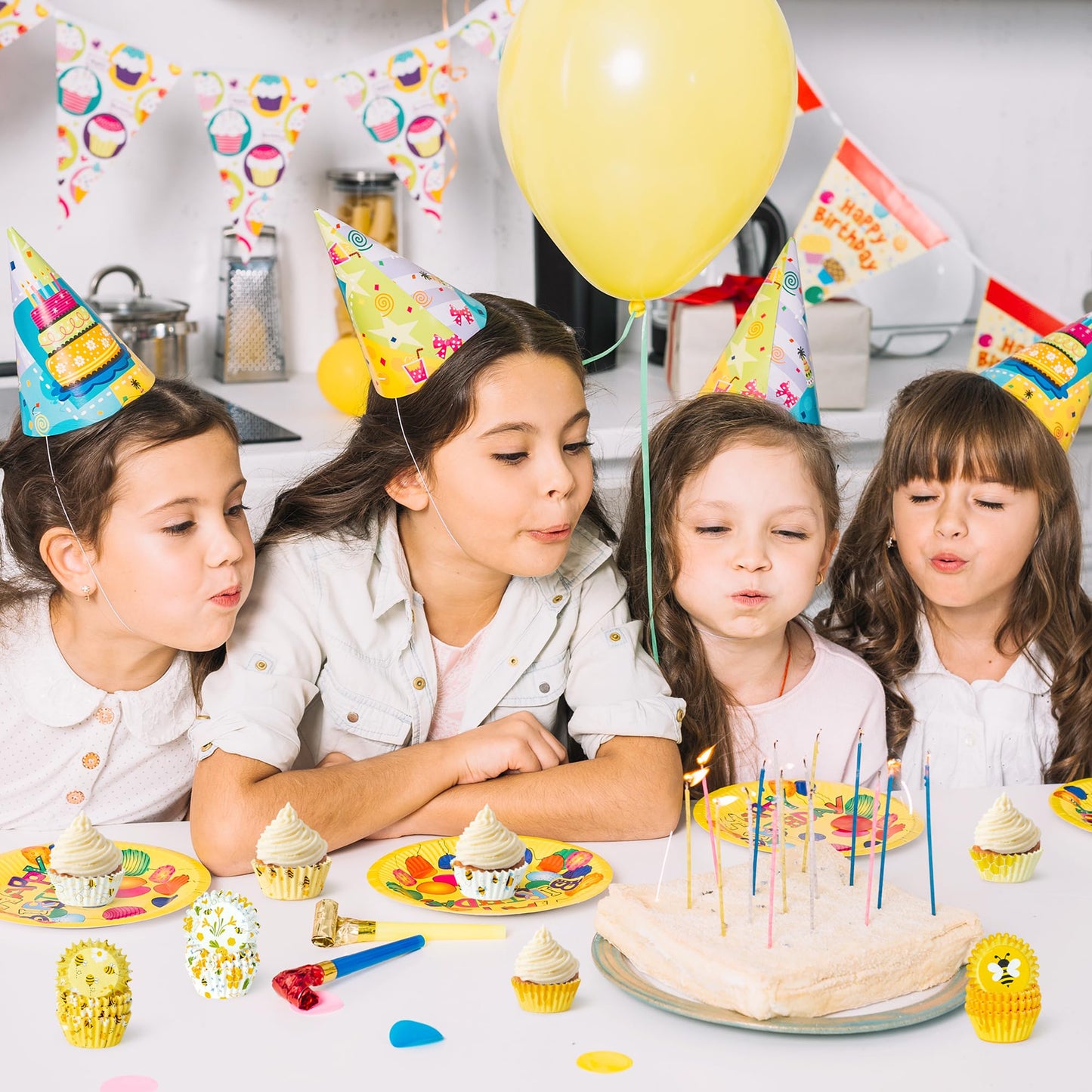 COcnny Bee Mini Cupcake Liners - 600pcs Summer Baking Cups Muffin Paper Cupcakes Wrappers for Birthday Party, Yellow Honey Candy Cake Chocolate Wrap Making Supplies for Baby Shower Wedding (10 Styles)