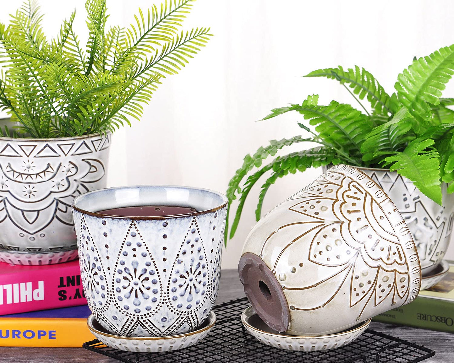 VanEnjoy 5.9 inch Round Bohemian Style Ceramic Planter, Geometry Engrave Off White Brown Planter Flower Pot, Indoor Outdoor Decorative Planter
