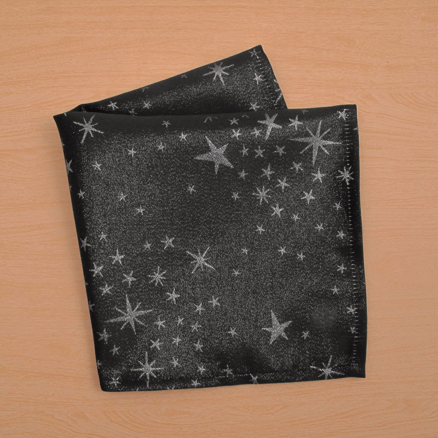 CAIT CHAPMAN HOME COLLECTION Shimmer Twinkling Stars Black Silver Metallic Woven 18"x18" Napkin (Napkin Set of 4)