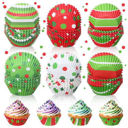 Vesici 600 Pcs Christmas Cupcake Liners Red Green Candy Pattern Christmas Baking Supplies Muffin Cupcake Wrappers for Xmas Holiday Birthday Party Cake Candy Chocolate Decorations Supplies