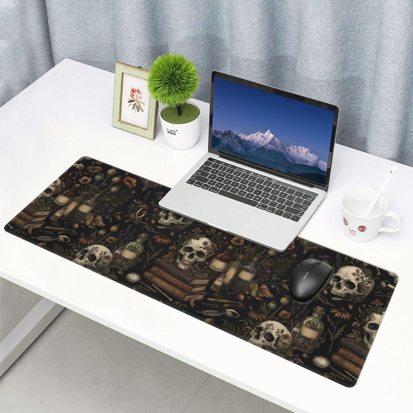 Mysterious Magic Skull Gaming Mouse Pad Large Extended Desk Mat Non-Slip Rubber Base Keyboard Pad with Stitched Edges for Office Gaming 31.5x11.8 in
