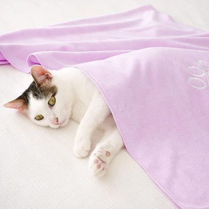 Luzia Unconditional Love | Premium Pet Drying Towel | Ultra Absorbent and Soft Microfiber Towel for Dogs and Cats (Lilac)