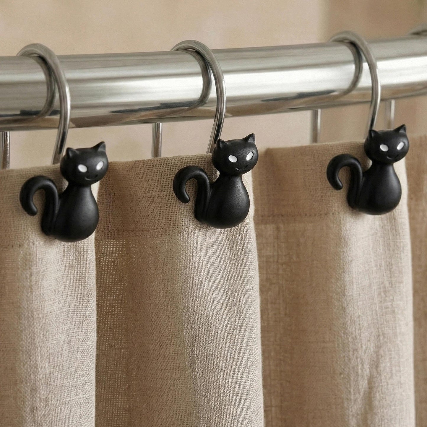 Halloween Black Cat Shower Curtain Hooks：12 Pcs Cute Spooky Gothic Cat Design with Rustproof Stainless Steel Rings - Haunted House Witchy Ghost Horror Theme Decorative Hooks for Bathroom Bedroom Décor