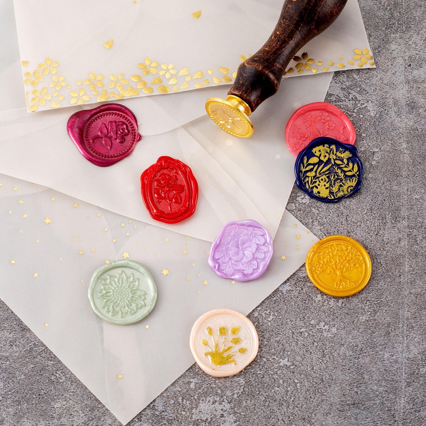 Mxxipp 9pcs Wax Seal Stamp Kit, Brass Sealing Wax Stamps Head & Wooden Handle for Wedding Invitations Cards Envelopes(Tree of Life+Tulip+Vintage Rose+Love Rose+Daisy+Butterfly+Sakura+Leaves)