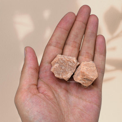 Amazing Gemstone Peach Moonstone Raw Crystals and Healing Stones, Natural Rocks for Tumbling and DIY Raw Stones and Crystals (1 lb)