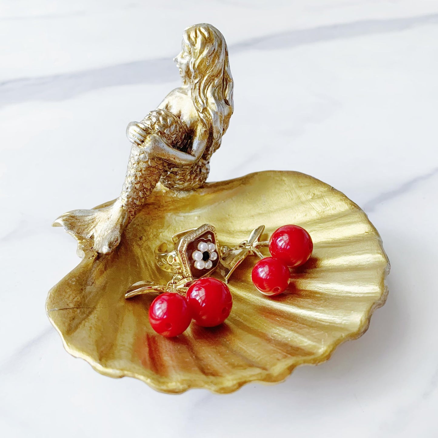 Jewelry Dish, Resin Mermaid Shell Dish Ring Holder Jewelry Organizer Trinket Dish, Golden Mermaid Shell Statue Home Decor for Home Office Desktop Bookshelf