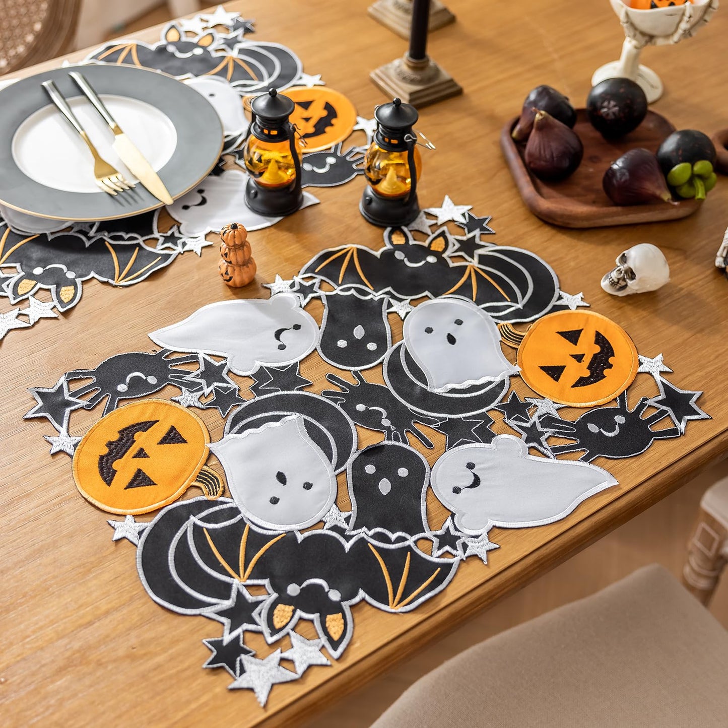 Joyfol Day Halloween Spooky Rectangular Placemats Set of 4, Cutwork Embroidered Pumpkins Place-mats 13 x 19 Inch, Black Bats Halloween Table Decorations for Parties Gothic Scary Nights