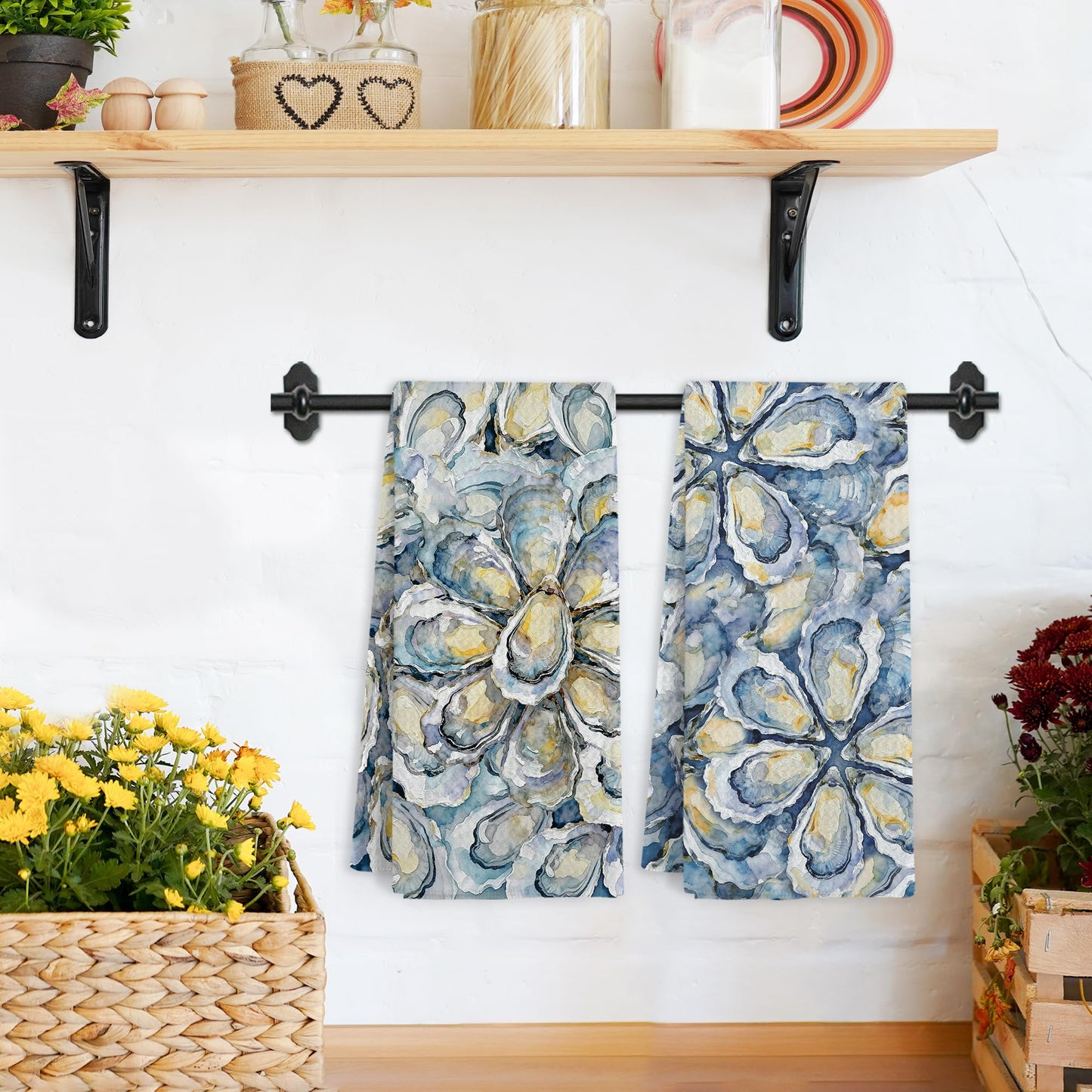 Gnmduw Coastal Beach Oyster Kitchen Towels, Ocean Beachy Oysters Hand Towels Set of 2, Coastal Bathroom Decor, Farmhouse Nautical Oyster Hand Dish Tea Towel for Kitchen Bathroom Decor, 16x24 Inch