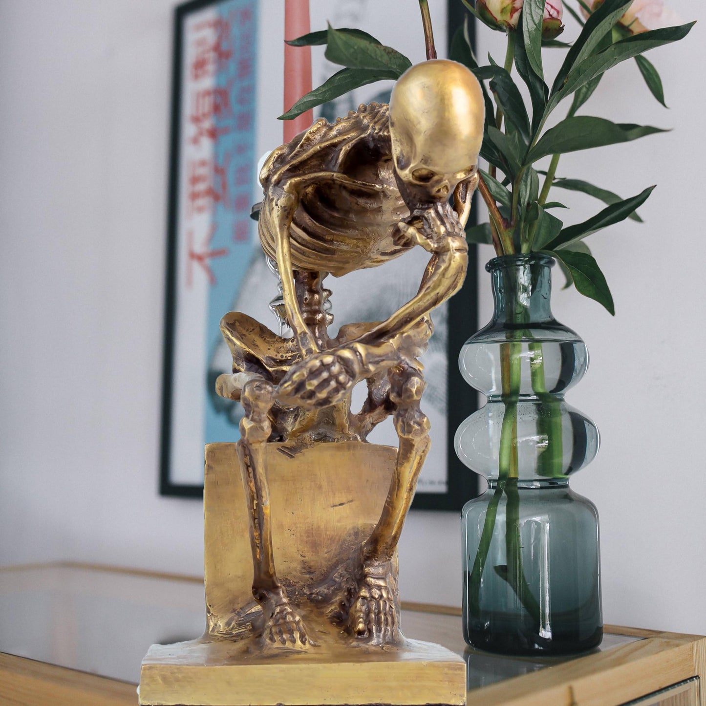 R REALONG Bronze Skeleton Thinker Statues Sculptures Home Decor-8.3" Bronze Abstract Rodin Thinking Halloween Skull Art Decorations (Gold)