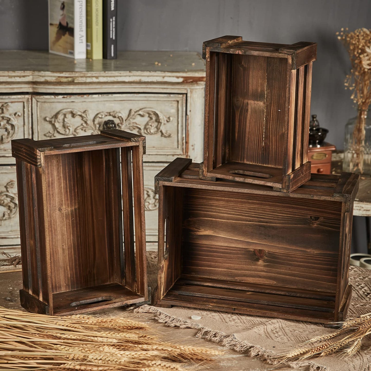 Sintosin Farmhouse Wooden Nesting Crates Decorative Set of 3, Distressed Crate for Display Rustic Home Decor, Wood Crate Basket for Storage with Handles Living Room Outdoor Christmas