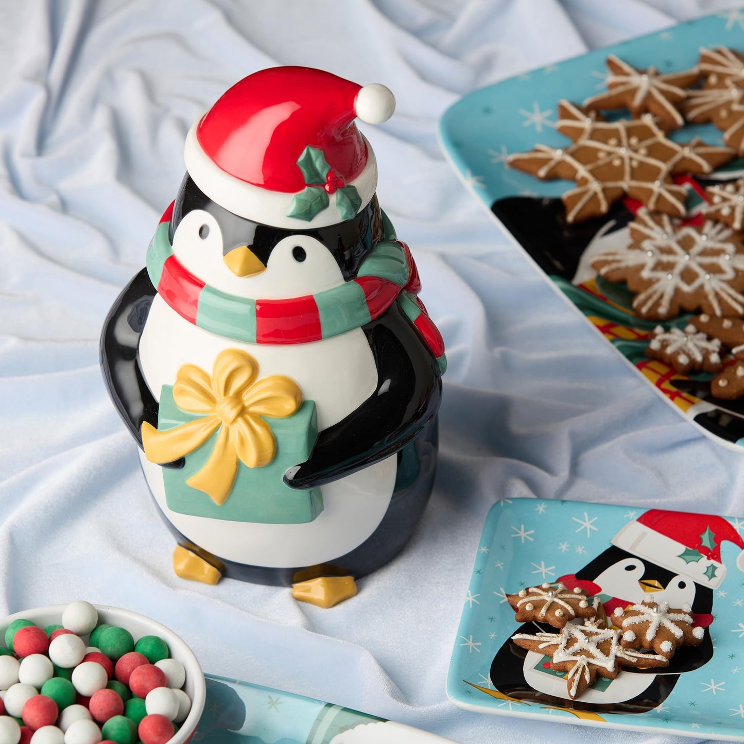 Christmas Whimsy Penguin Cookie Jar – 3D Ceramic 72oz Holiday Treat Jar with Lid, Sculpted Penguin Holding Gift, Festive Winter Kitchen Décor for Cookies, Candy, Snacks, and Holiday Entertaining