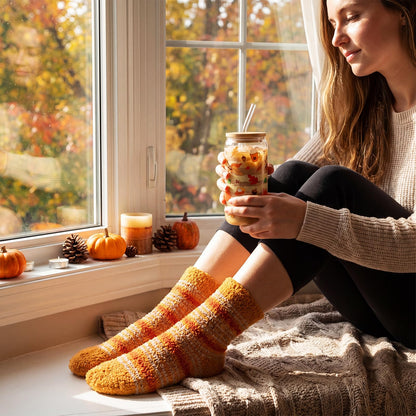 Domensi 6 Sets Fall Gifts Bulk Thanksgiving Appreciation Gift 16oz Autumn Glass Cup with Lid and Straw Plush Socks Raffia Halloween Basket for Women Coworker Friends Employee