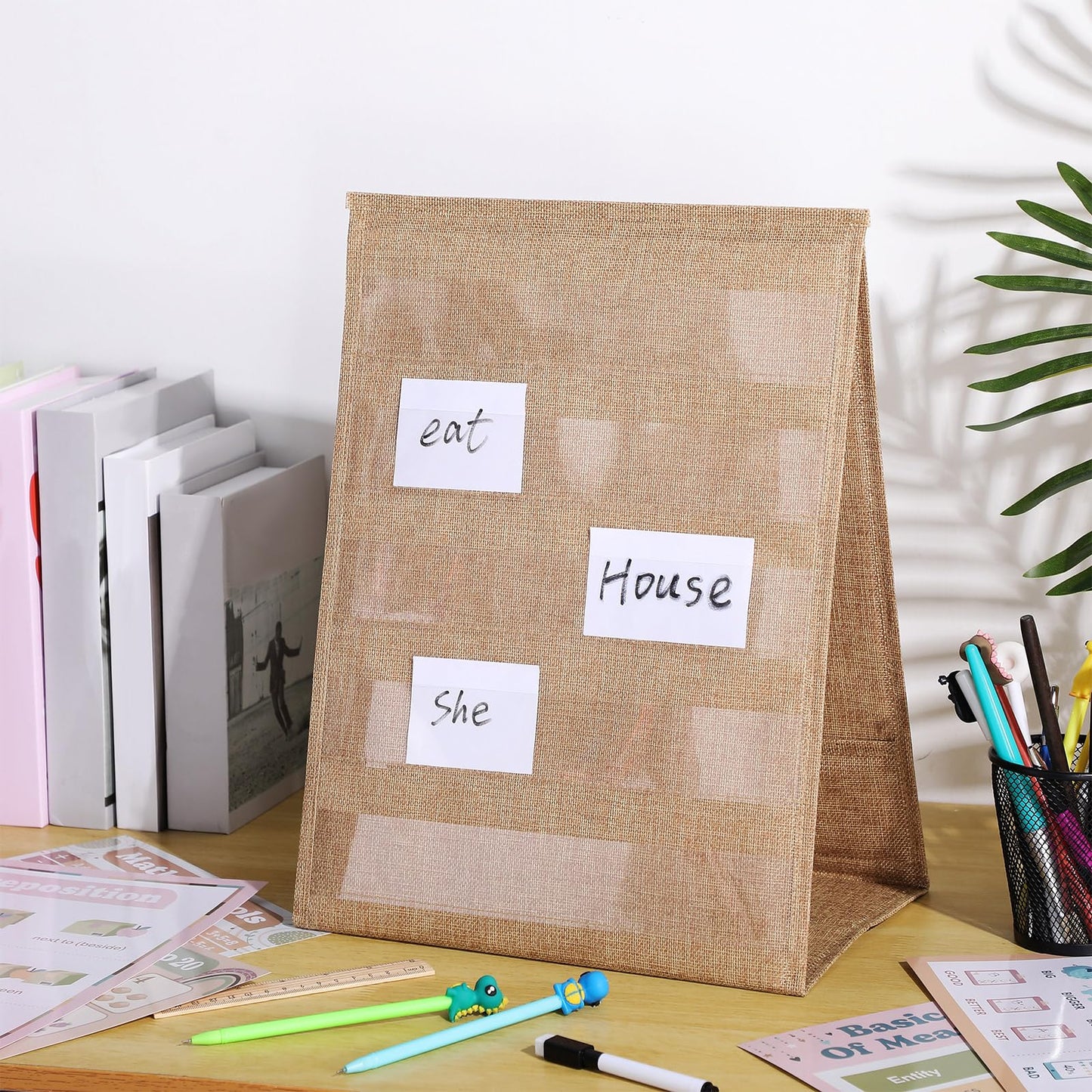 Motipuns Burlap Pocket Chart for Classroom, 17 x 13 Inches Farmhouse Desktop Pocket Chart Stand Double Sided Tabletop Stand Decor for Teacher Homeschoolers Aids in Teaching(1 Pack)
