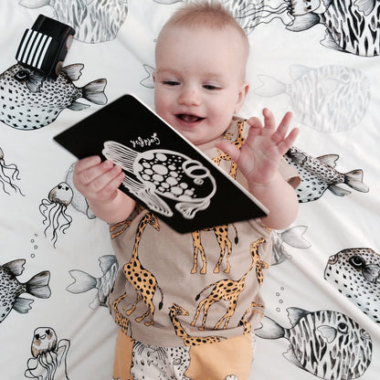 Wee Gallery High Contrast Baby Cards - Black and White Cards for Newborns, 6 to 12 Months Baby Flash Cards, Tummy Time and Visual Stimulation Art Cards - Ocean Animals