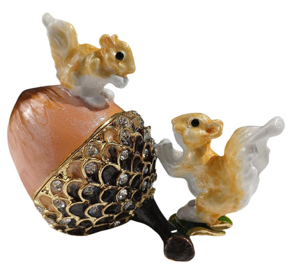 zltSunshine Enamel Oak Fruit & Squirrel Jewelry Holder Ring Necklace Earring Trinket Box Hand Painted Oak & Squirrel Ornamental For Home & Office Decor Gift For Family Friends Coffee