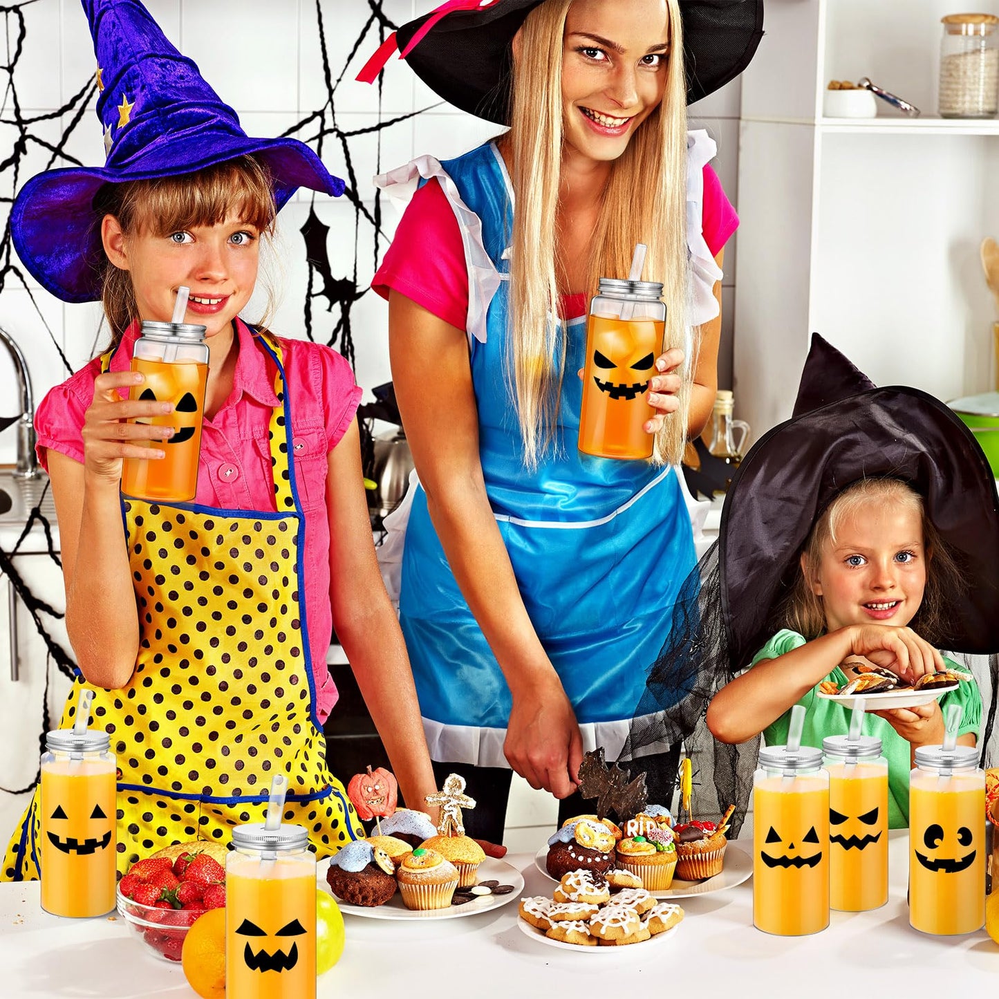 Potchen 24 Pcs Halloween Plastic Cups with Lids and Straws Reusable 13.5 oz Pumpkin Face Jack O Lantern Cups Beverage Drinking Plastic Tumbler Bulk for Halloween Trick or Treat Party Favor Supplies