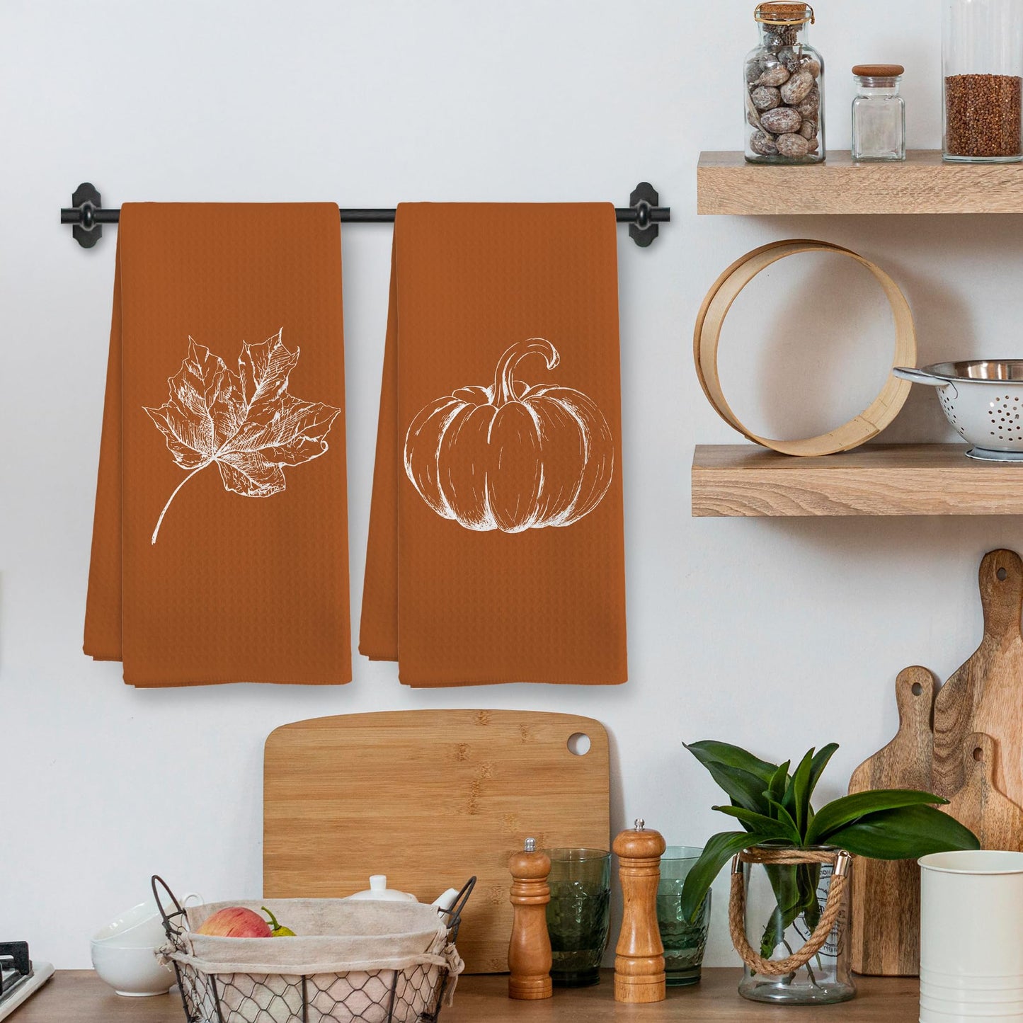 XNXLDYLH Fall Autumn Pumpkin Kitchen Towels and Dishcloths Sets of 2, Fall Burnt Orange Thanksgiving Pumpkin Decor Dish Hand Tea Towels Gifts for Bathroom Kitchen, Aesthetic Fall Harvest Decor,16x24In