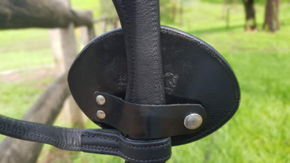 Echo Beach Equestrian Genuine Leather Number Holder Pair for Bridle or Saddle Pad. Oval with 3 Digit Easy Change Numbers. Built in Clip for Secure Attachment. 2 Number Holders Included